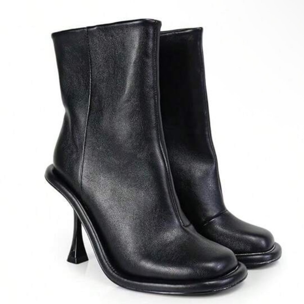SHEIN Black Sculpted High-Heel Ankle Boots